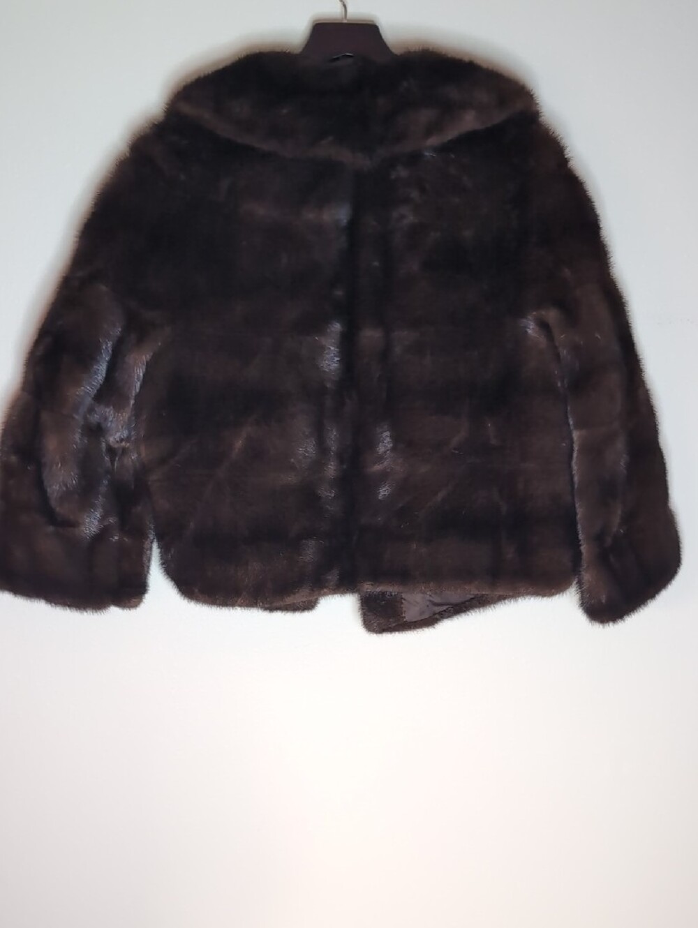 Cropped Fur Jacket - Picture 8 of 10
